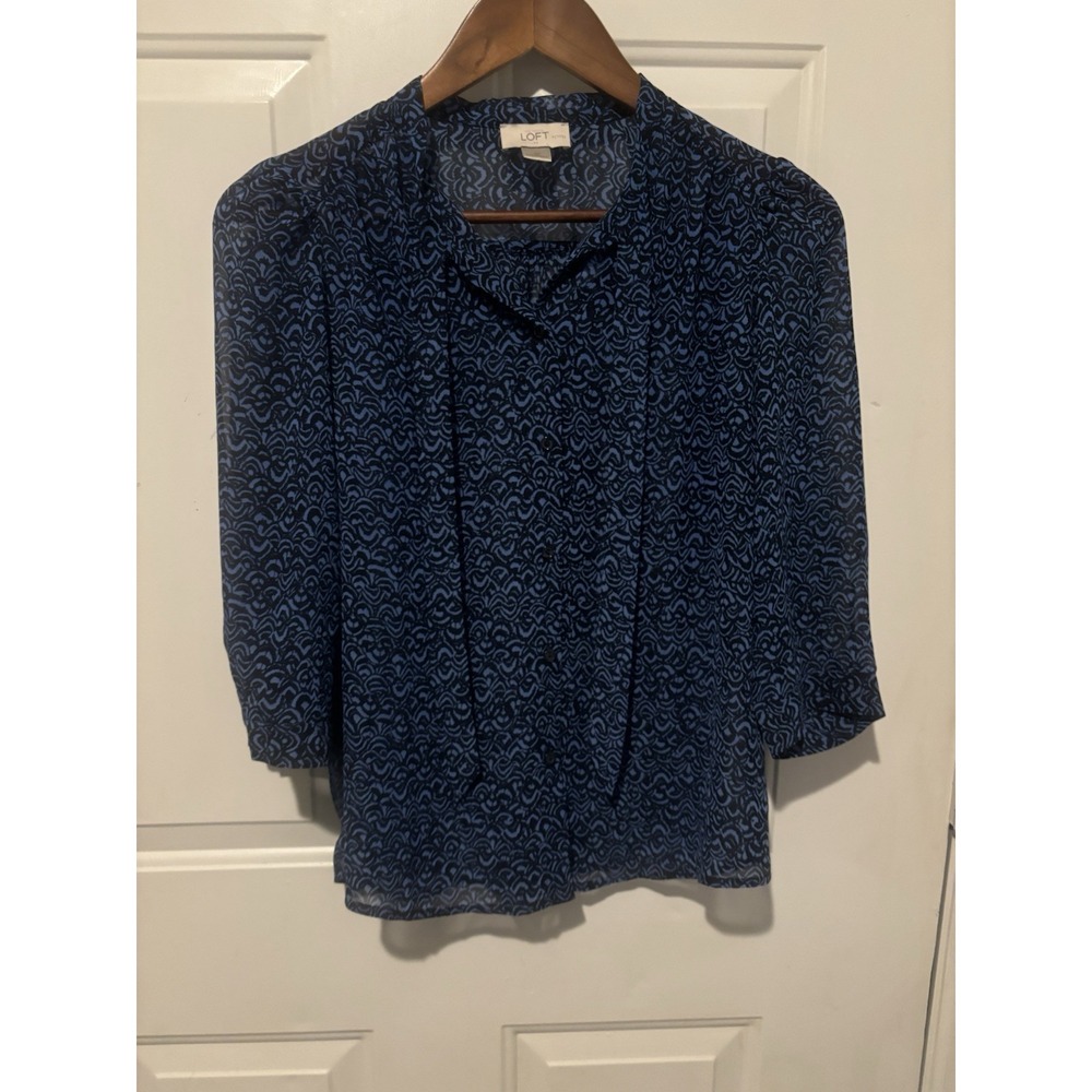 Ann Taylor Loft  Women Small‎ Navy Blue Lace Button Up Long Sleeve Shirt SP